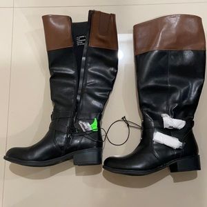 Brand new Arizona boots. Size 8 wide calf